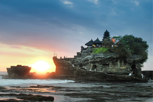 Tanah lot temple - Bali