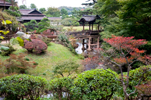ports yokohama sankeien gardens covered bridge